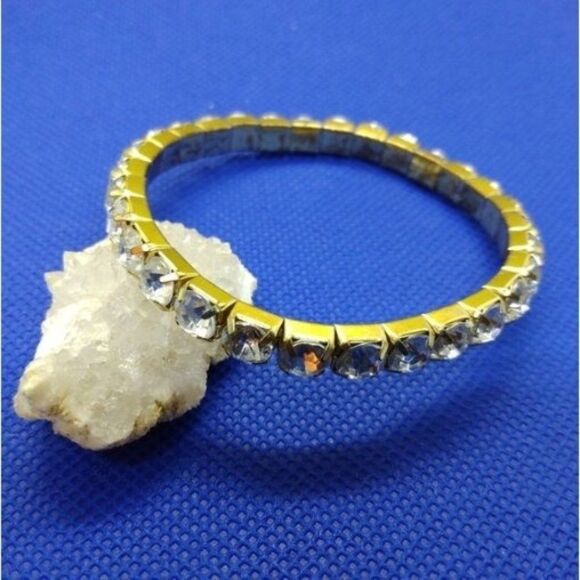 Crystal silver stretch bracelet - Picture 1 of 2